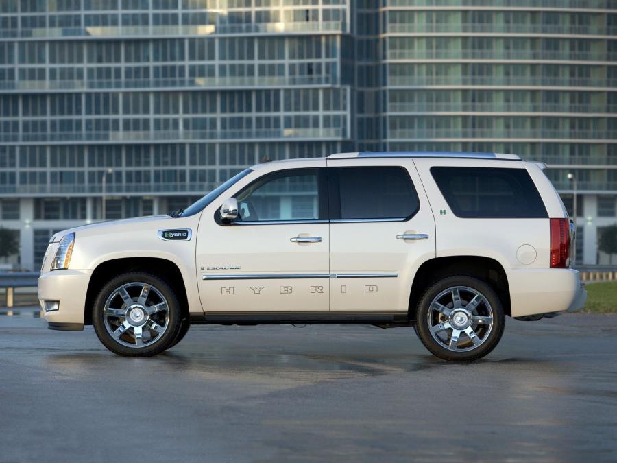  Cadillac Escalade Hybrid 2009 года  (фото 17 из 31)